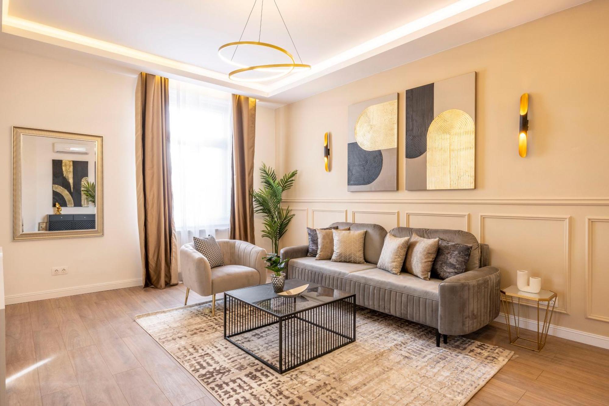 Luxury & Classy Central Apartment With 3Bedrm, 2Bathrm Budapest Exterior photo