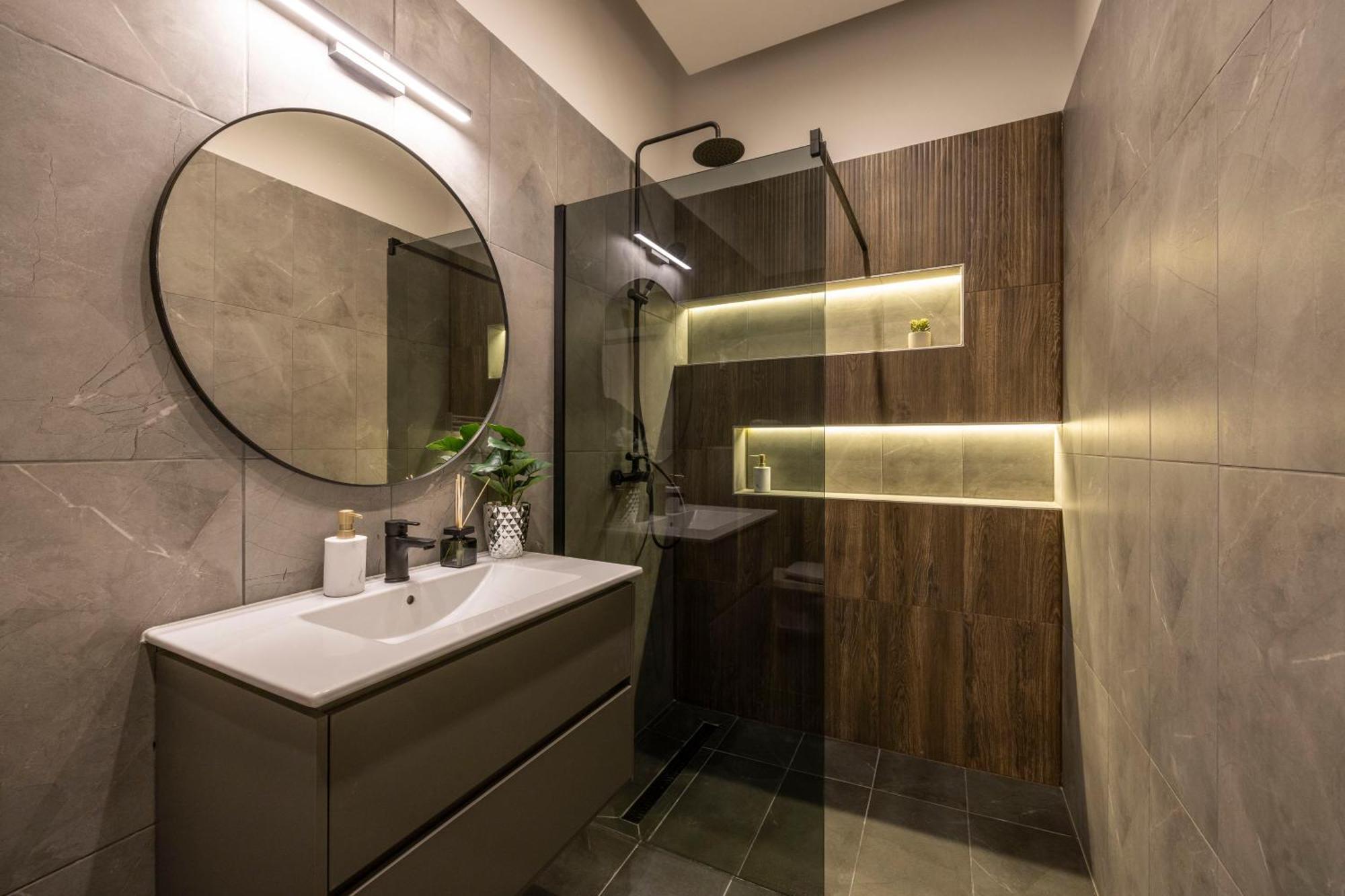Luxury & Classy Central Apartment With 3Bedrm, 2Bathrm Budapest Exterior photo